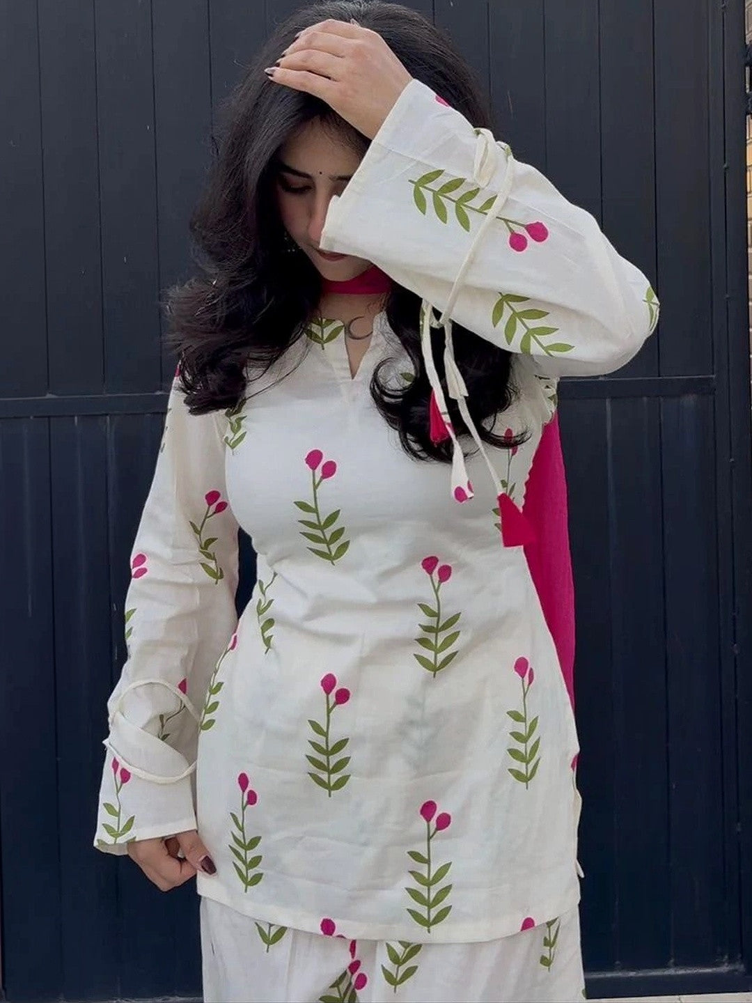 Women Floral Printed Regular Kurta with Palazzos & With Dupatta