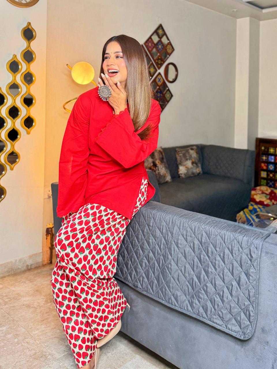 Women Regular Pure Cotton Kurta with Patiala