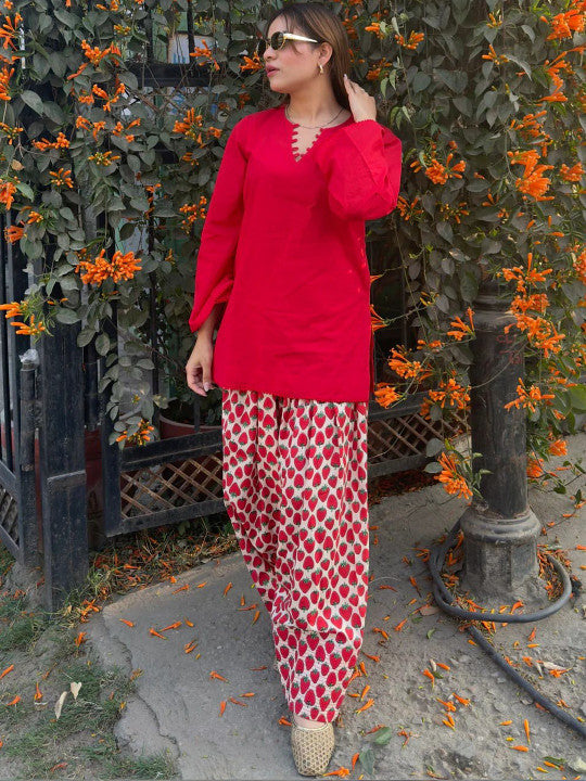 Women Regular Pure Cotton Kurta with Patiala
